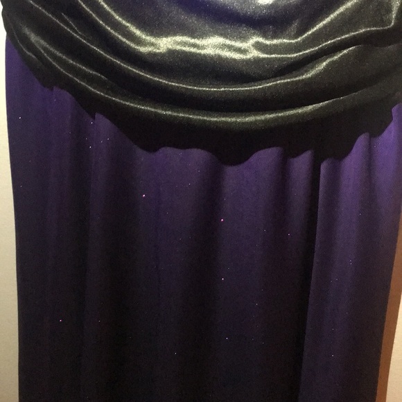 Purple fancy sparkle dress - Picture 3 of 7